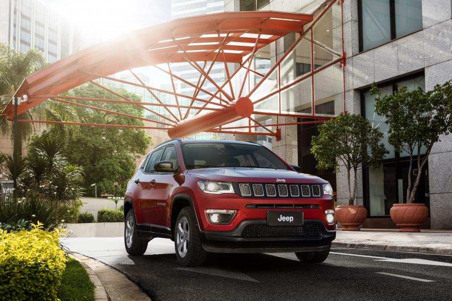  Jeep Compass Sport 2016 года  (LA) (фото 4 из 12)
